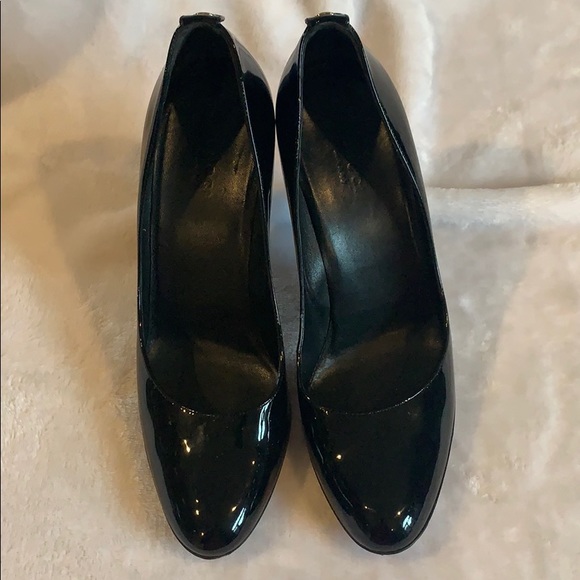 Gucci Patent Leather Heels - Picture 2 of 8